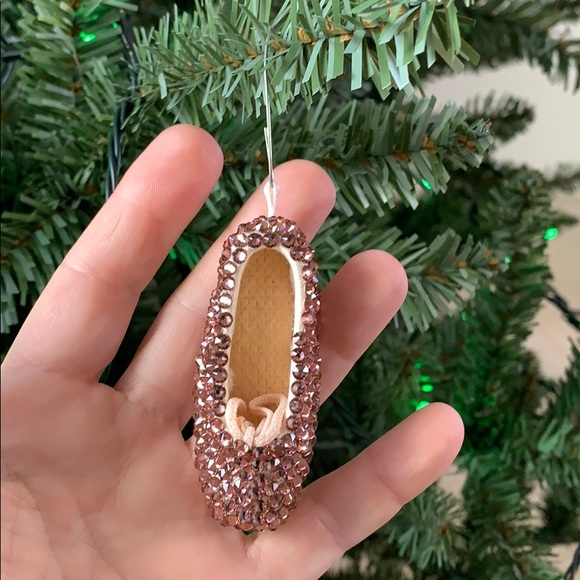 Tiny Pointe Ballet Shoe. Swarovski Pavé Peach BNIB - Picture 3 of 6